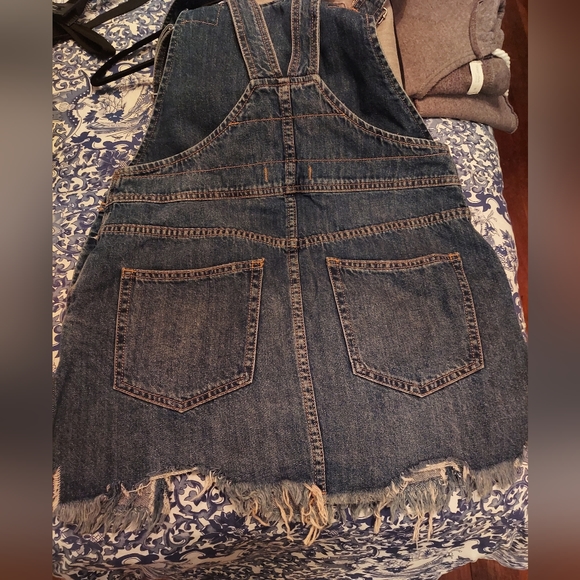 Free People Overall Jean Miniskirt size 6 with frayed edge - Picture 6 of 9